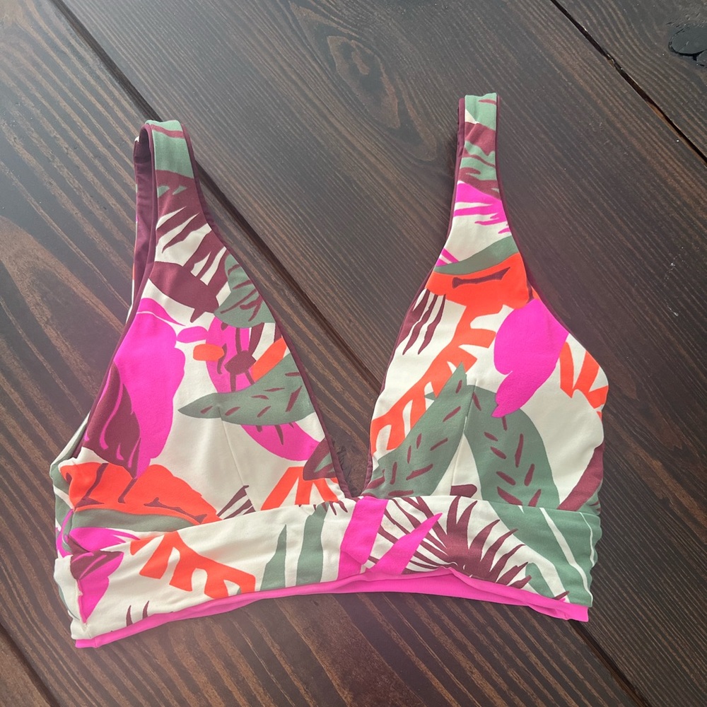 Never worn NWT adorable bright colors